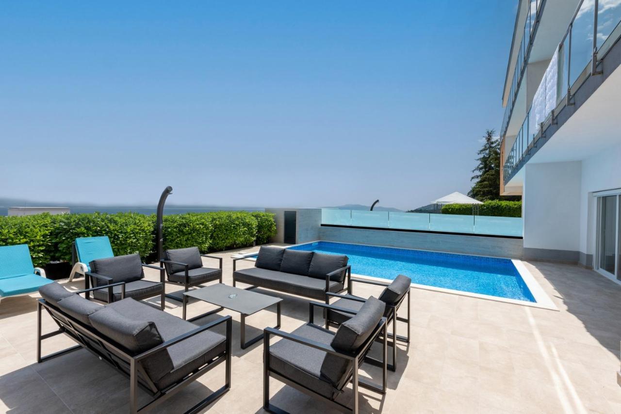 Villa Sveti Petar - With Heated Pool And Outdoor Jacuzzi Opatija Buitenkant foto