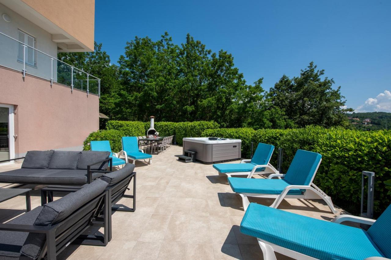 Villa Sveti Petar - With Heated Pool And Outdoor Jacuzzi Opatija Buitenkant foto